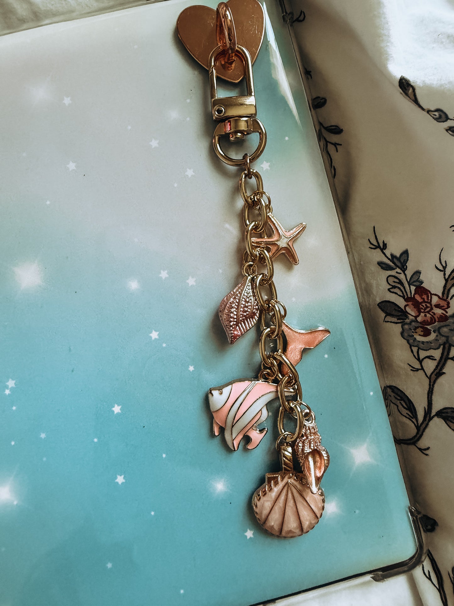 Pink Ocean Themed Kindle Chain