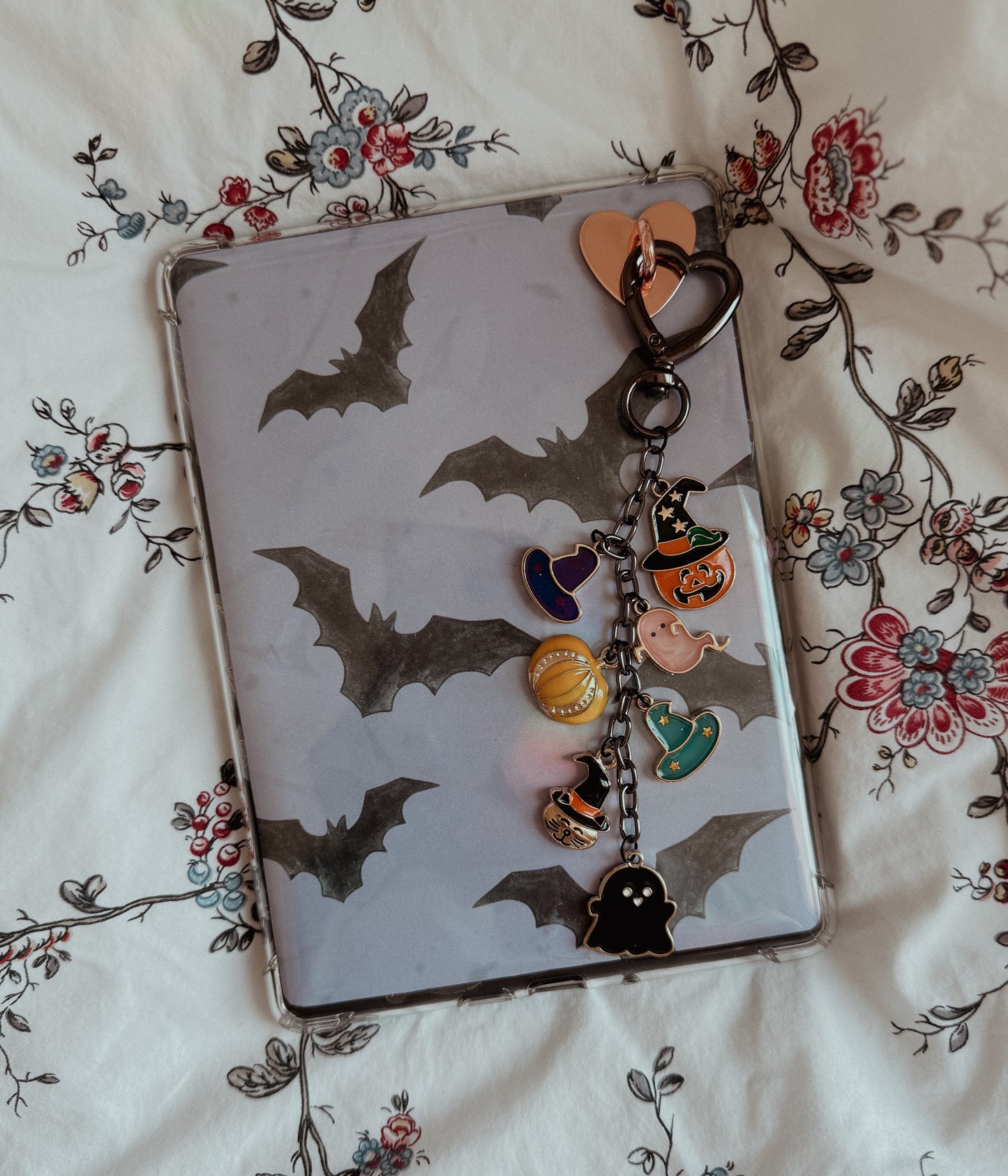 Halloween Themed Kindle Chain