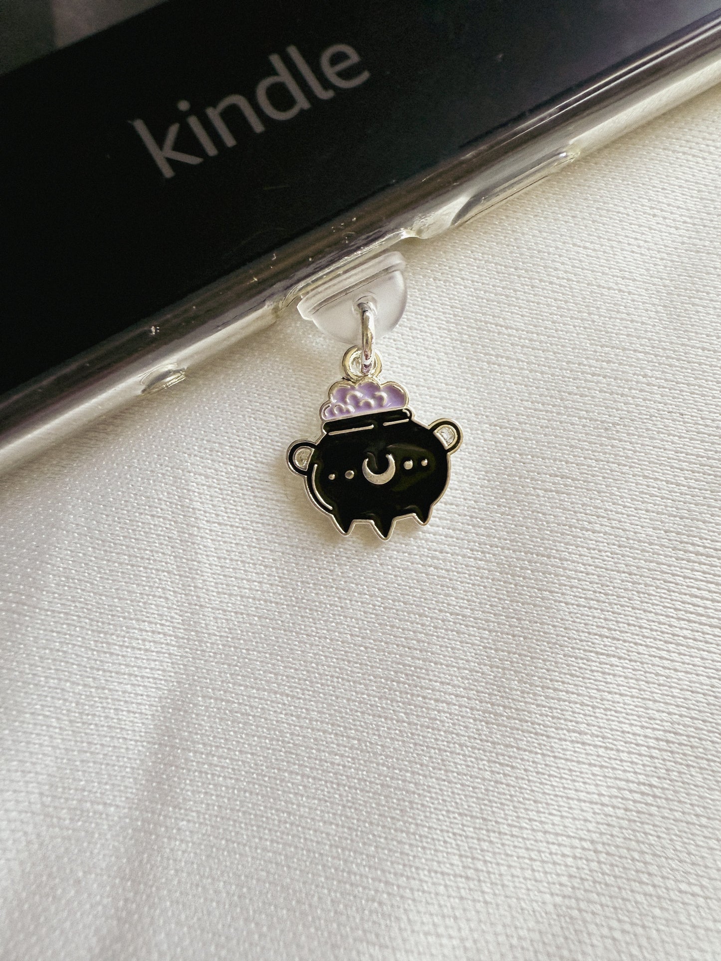 Halloween Kindle Charm Kindle Dust Plug Charm Kindle Accessories USB-C Dust Plug Charm Ipad Charm Bookish Gift Bookish Merch Dust Plug Book lover Gift