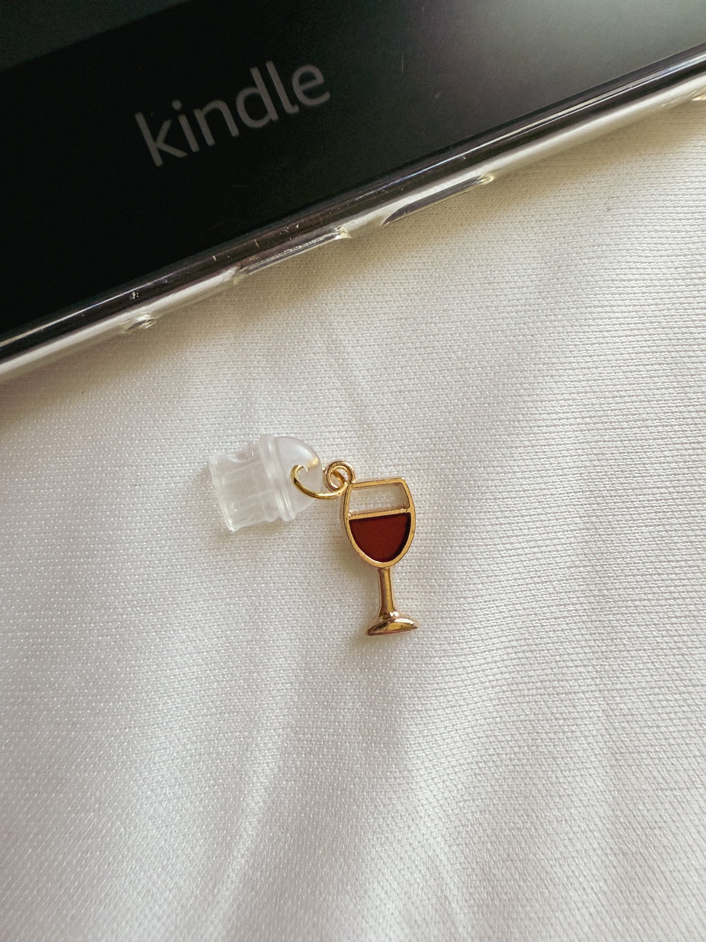 Wine Glass Kindle Charm Kindle Dust Plug Charm Kindle Accessories USB-C Dust Plug Charm Ipad Charm Bookish Gift Bookish Merch Dust Plug Book lover Gift