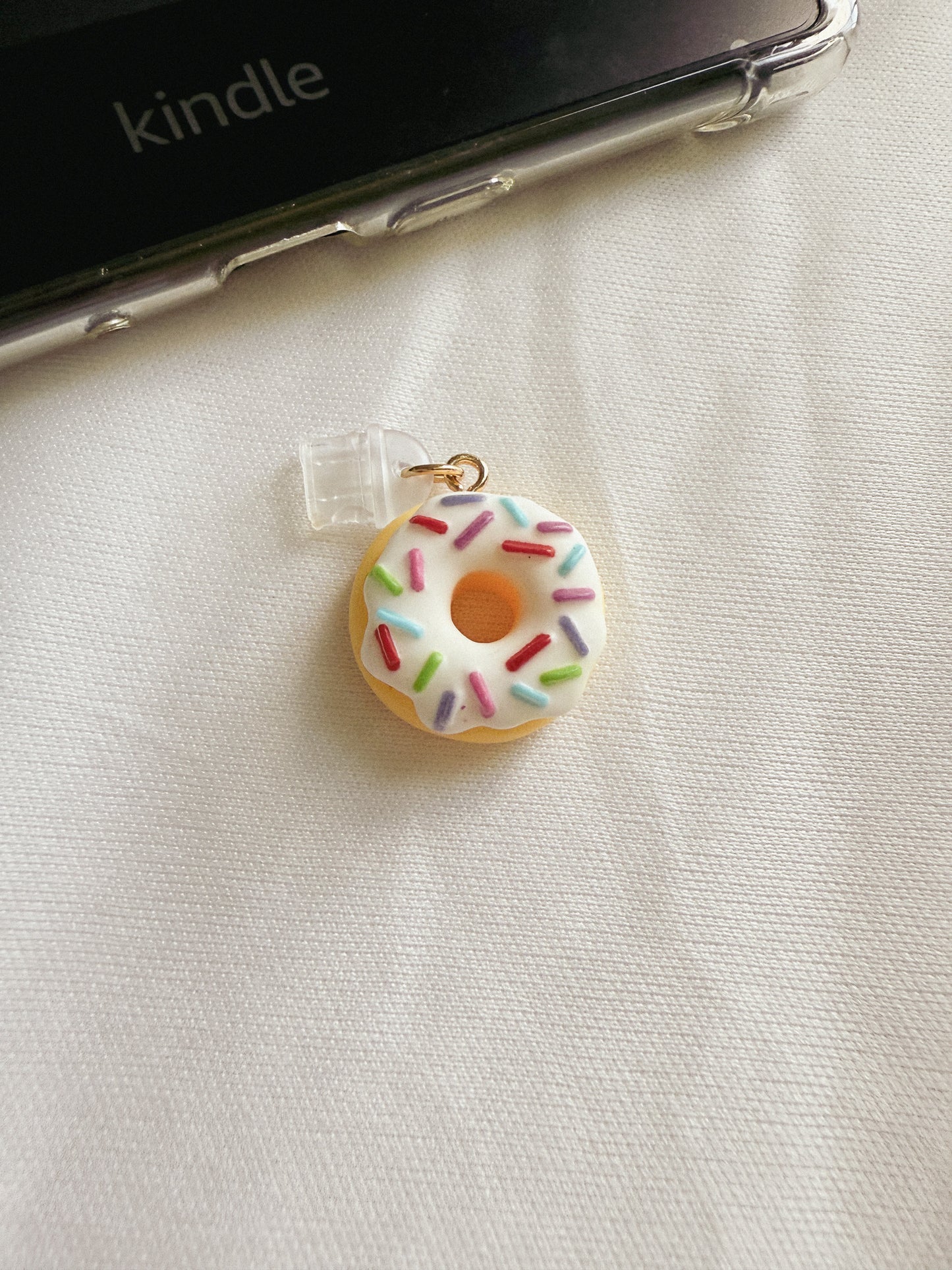 Donut Kindle Charm Kindle Dust Plug Charm Kindle Accessories USB-C Dust Plug Charm Ipad Charm Bookish Gift Bookish Merch Dust Plug Book lover Gift