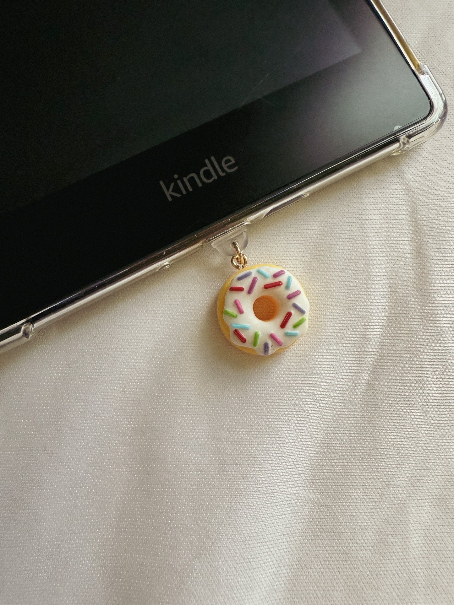 Donut Kindle Charm Kindle Dust Plug Charm Kindle Accessories USB-C Dust Plug Charm Ipad Charm Bookish Gift Bookish Merch Dust Plug Book lover Gift
