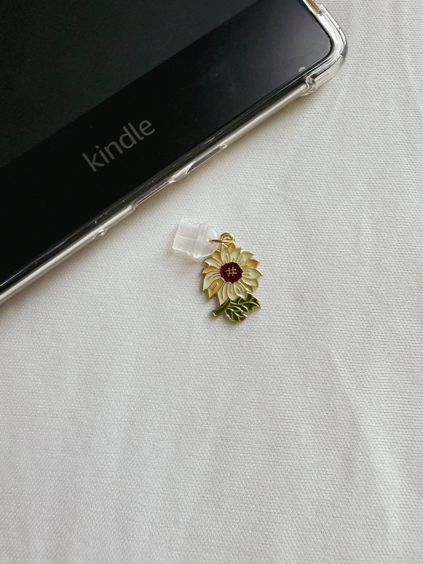 Flower Kindle Charm Kindle Dust Plug Charm Kindle Accessories USB-C Dust Plug Charm Ipad Charm Bookish Gift Bookish Merch Dust Plug Booklover Gift