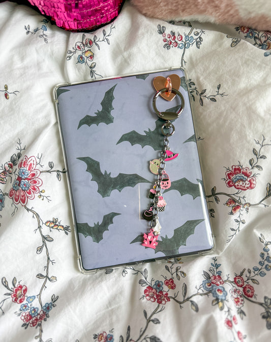 Halloween Themed Kindle Chain (Pink House)