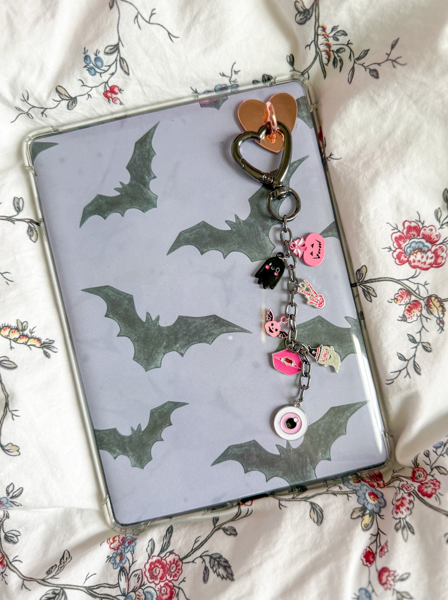 Halloween Themed Kindle Chain (Eye)