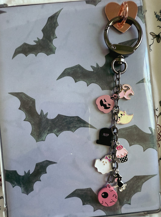 Halloween Themed Kindle Chain (Pink Eye)