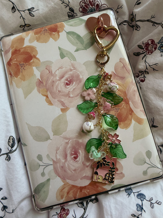 Cottagecore Themed Kindle Chain