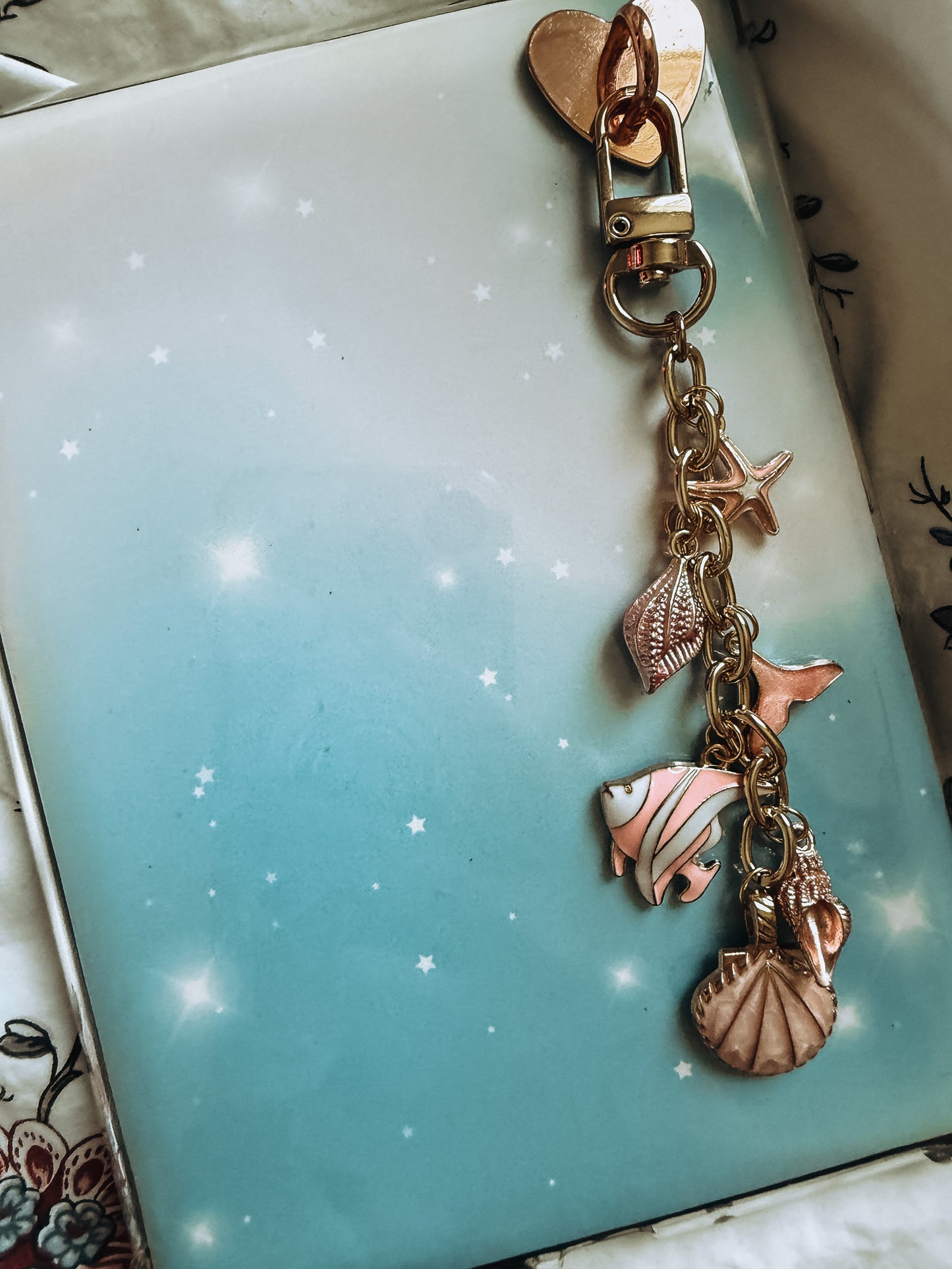 Pink Ocean Themed Kindle Chain