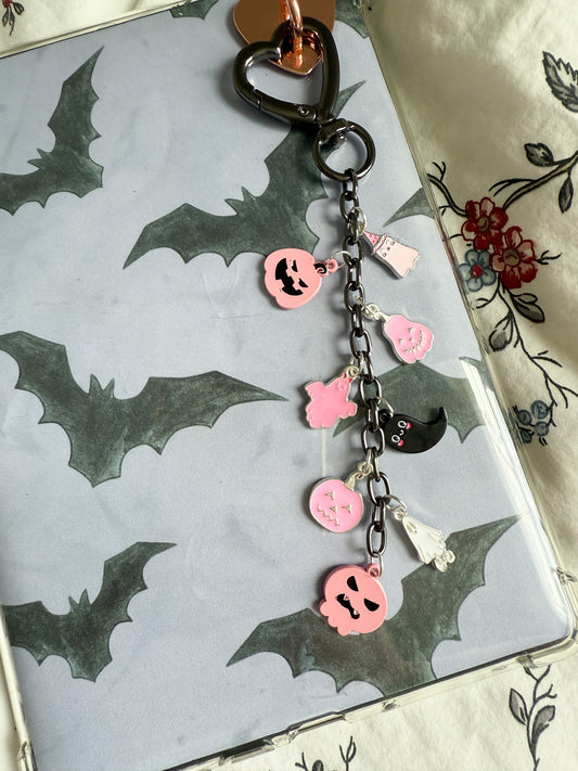 Halloween Themed Kindle Chain