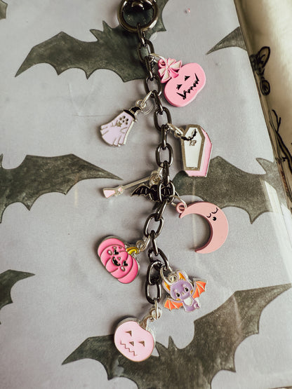 Halloween Themed Kindle Chain