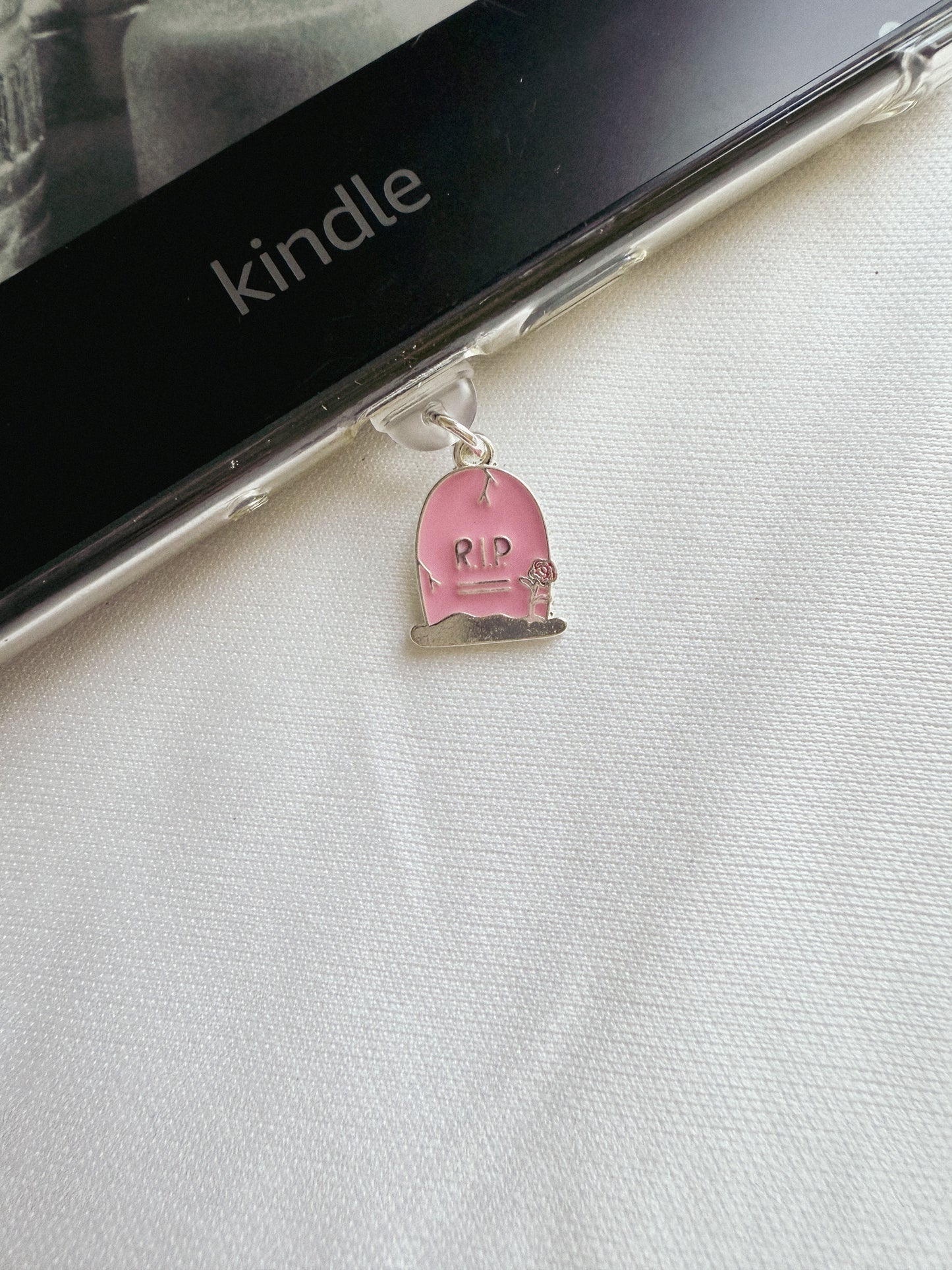Halloween Kindle Charm Kindle Dust Plug Charm Kindle Accessories USB-C Dust Plug Charm Ipad Charm Bookish Gift Bookish Merch Dust Plug Book lover Gift