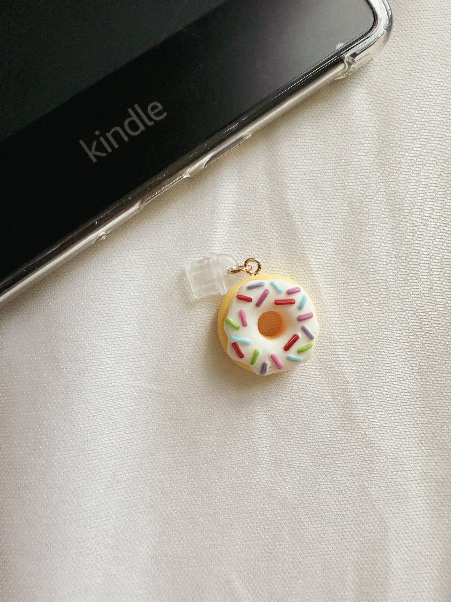 Donut Kindle Charm Kindle Dust Plug Charm Kindle Accessories USB-C Dust Plug Charm Ipad Charm Bookish Gift Bookish Merch Dust Plug Book lover Gift
