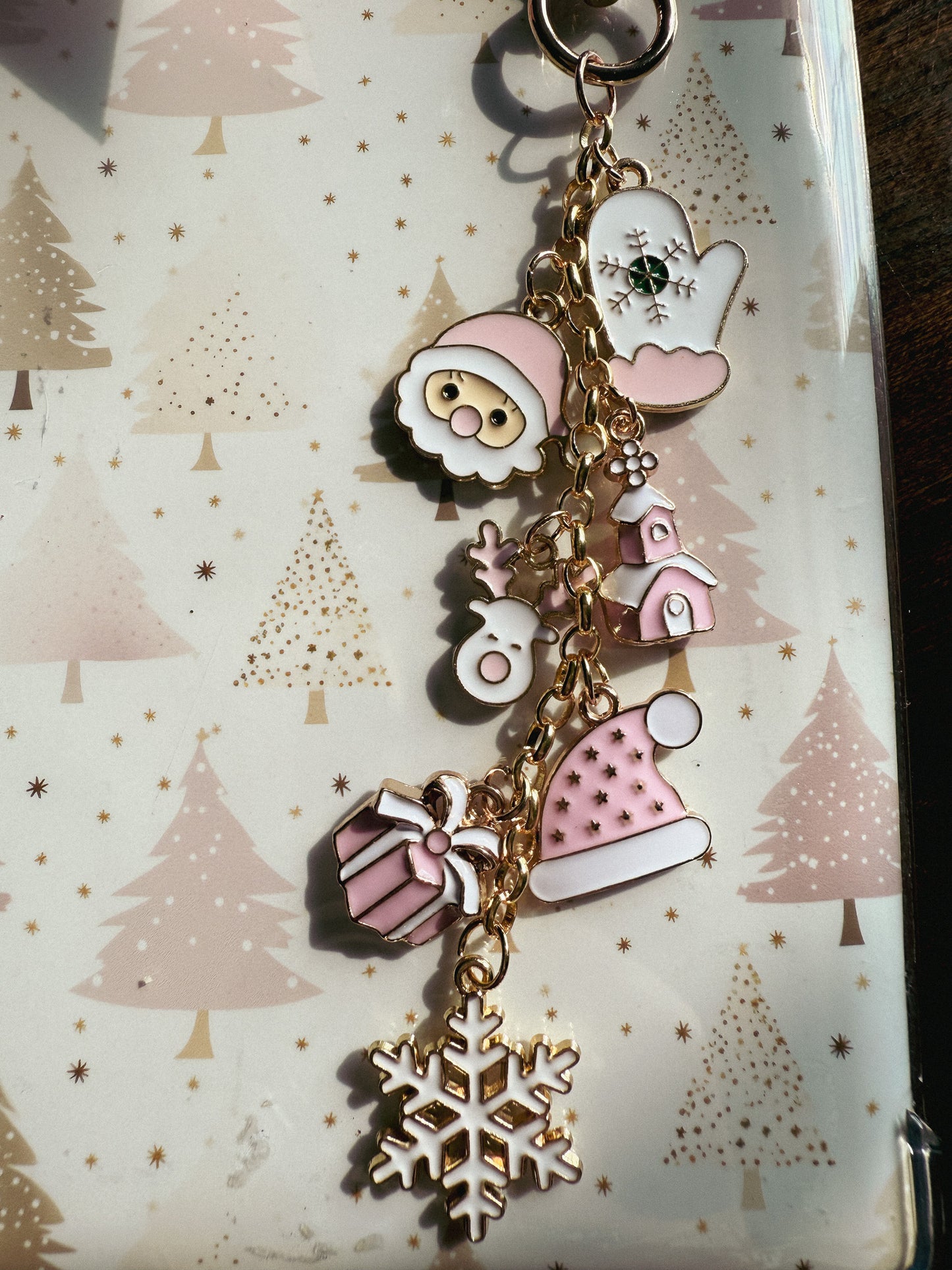 Christmas Themed Kindle Chain