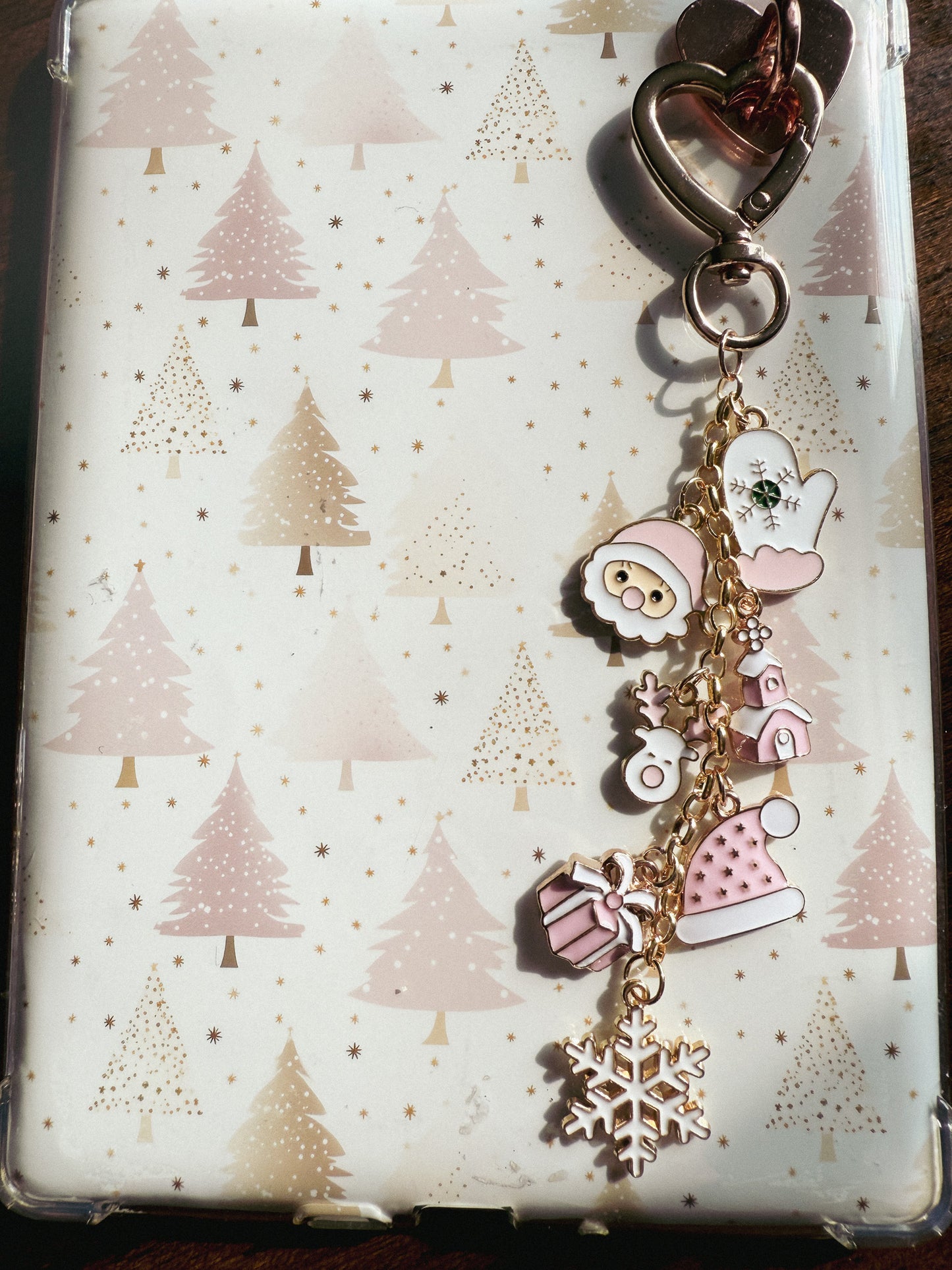 Christmas Themed Kindle Chain