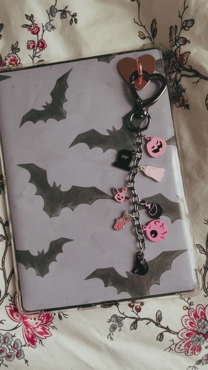 Halloween Themed Kindle Chain